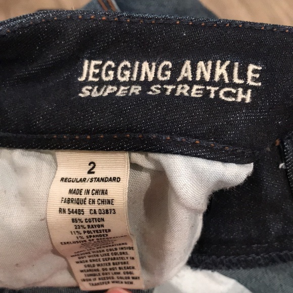 Women’s American Eagle Jegging - Picture 4 of 4
